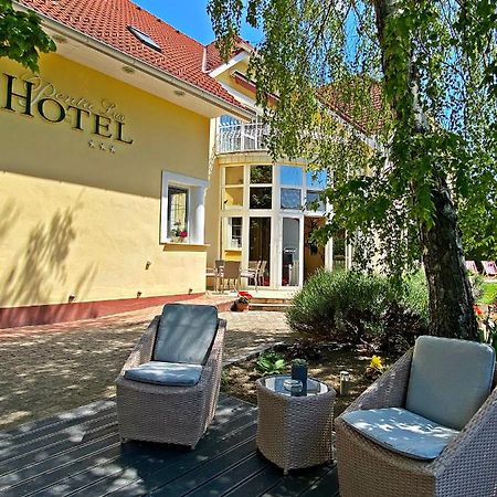 Hotel Penta Lux Tata Eksteriør bilde